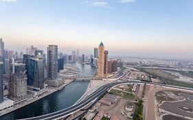 Bnbme - Amna Tower